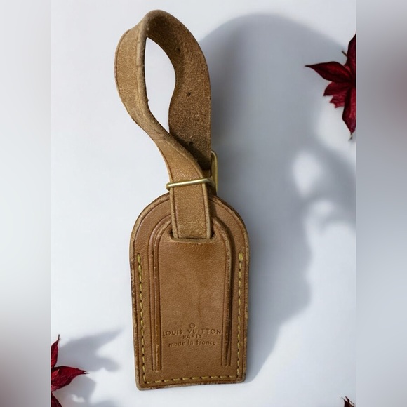 Louis Vuitton Authentic Leather Brown Luggage Tag Adjustable Belt Style Loop - Picture 1 of 2